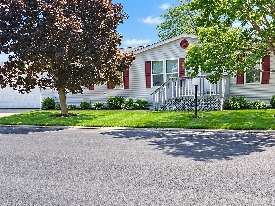 1st image of 459 Meadowlark Cir