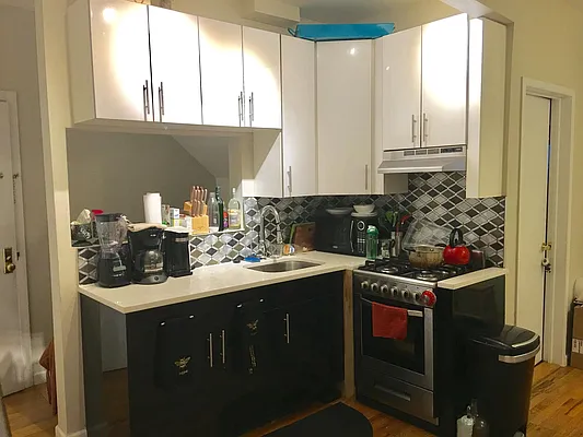 Rented by Miron Realty Group | media 2