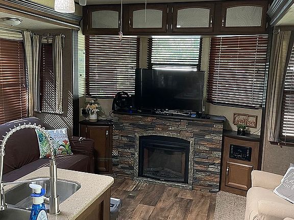 5th image of 25218 NE 141st Ln