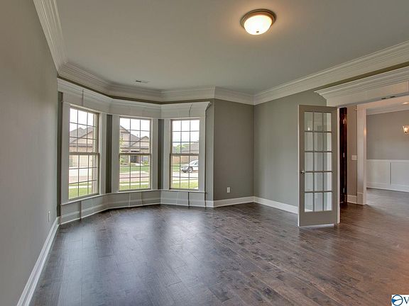 4th image of 3007 Chimney Cove Cir