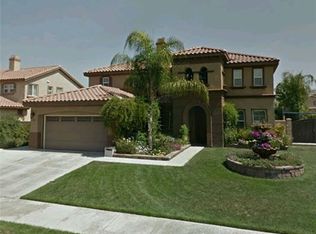 1060 Hawthorne Dr, Hemet, CA 92545