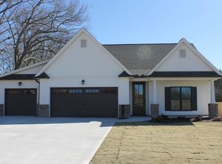 44A Dendy St, Pelzer, SC 29669