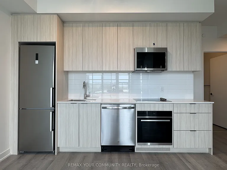 20 Deans Dr #429 — Photo 2