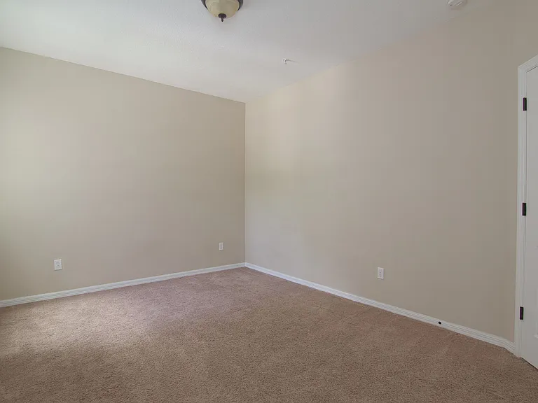 Guest bedroom 2