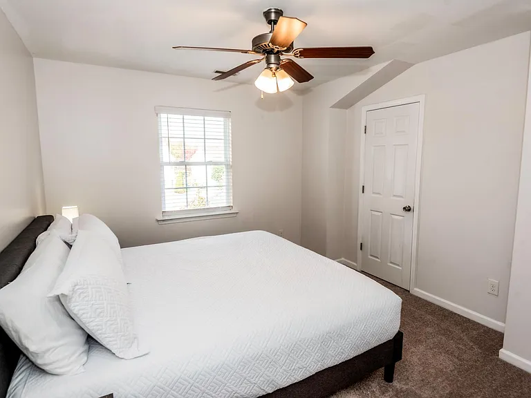 5991 Underwood Ave — Photo 8