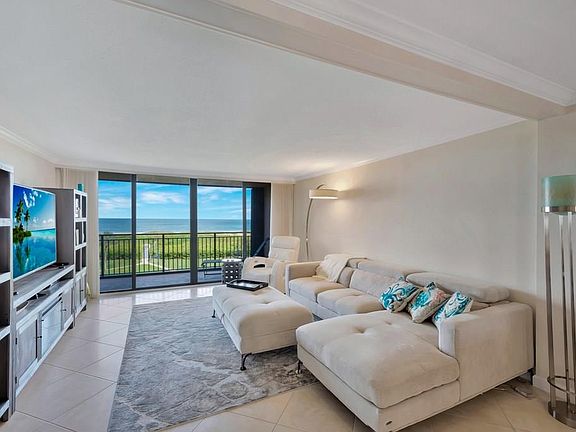 4th image of 1480 Ocean Dr