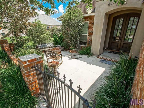 5th image of 2858 Garden Lakes Dr