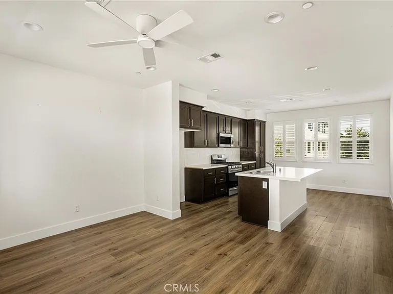123 E Knox Dr — Photo 29