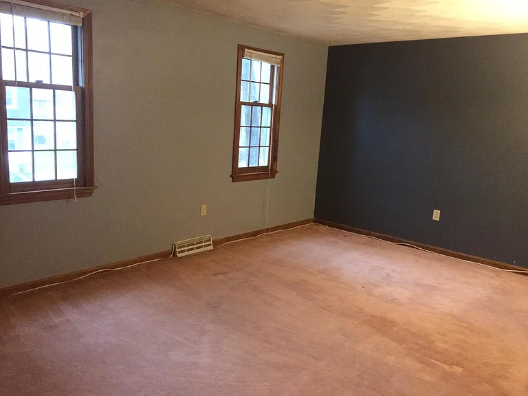 328 Wellman Ave — Photo 6