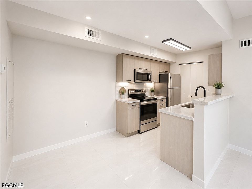 1st image of 12640 Equestrian Cir APT 1912
