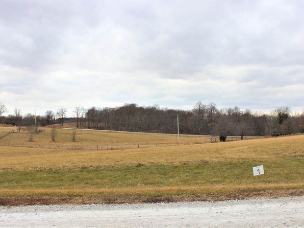 2819 W Dr, Parnell, IA 52325