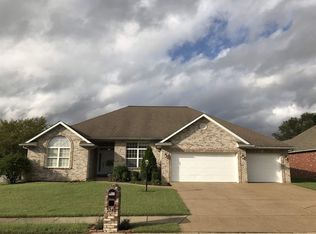 3246 Keystone Hills Dr, Evansville, IN 47711