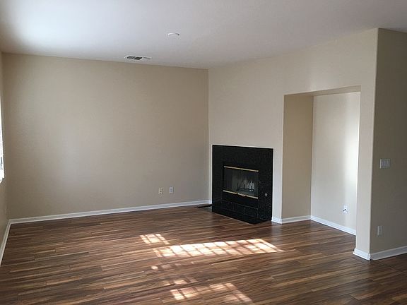 family room web_12032018