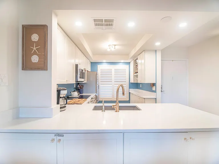 6051 Sun Blvd #106 — Photo 8