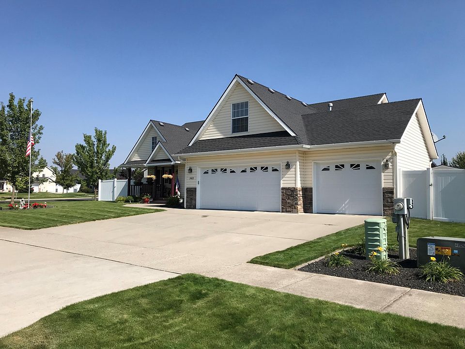 2nd image of 2422 W Blueberry Cir