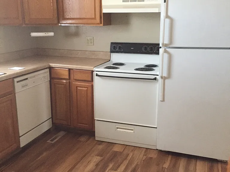 1112 S Adams St — Photo 2