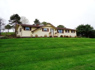 5209 Manchester Ave SW, Navarre, OH 44662