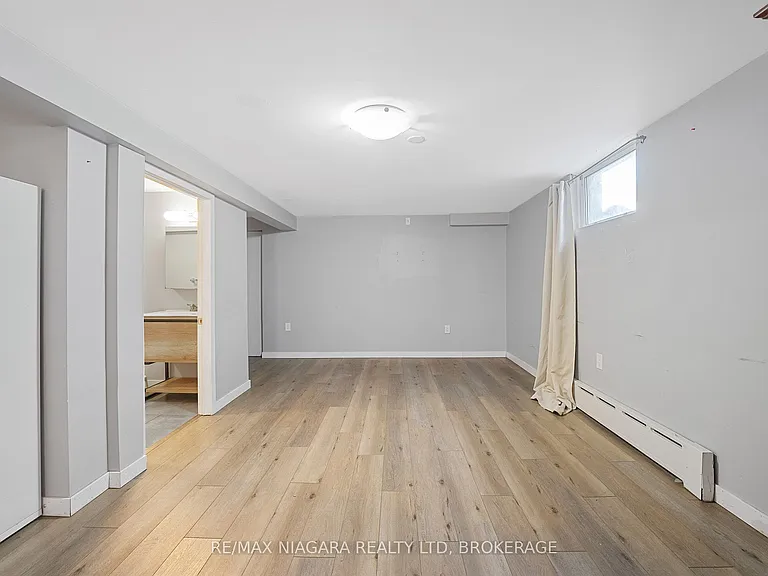 34 Saint George St #BASEMENT — Photo 7