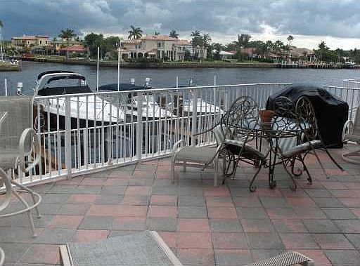Direct Waterfront!!