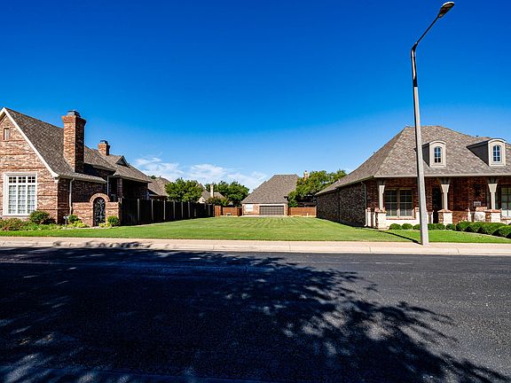 4th image of 5274 Wyndham Ct