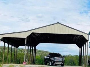 406 Lagoon Ln, Decaturville, TN 38329