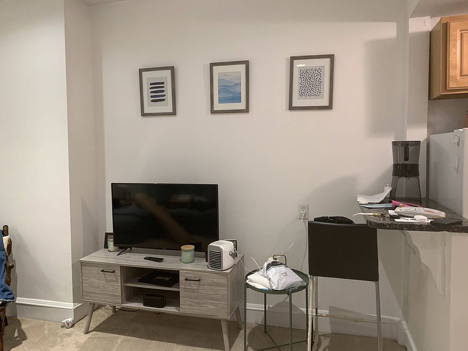 1st image of 392 Commonwealth Ave #3