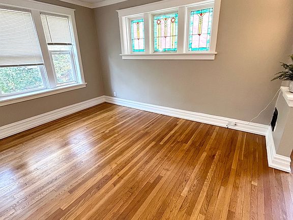 4th image of 4459 Russell Blvd APT 2W