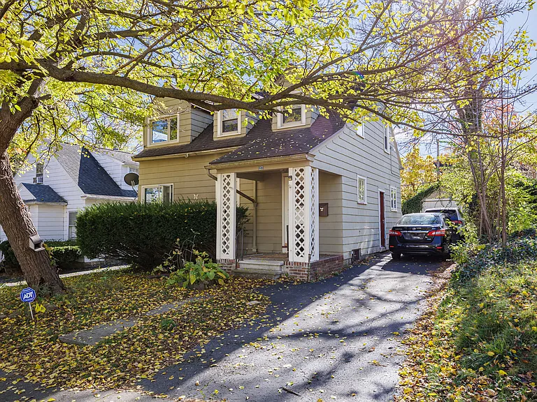 27 Grandview Ter — Photo 3