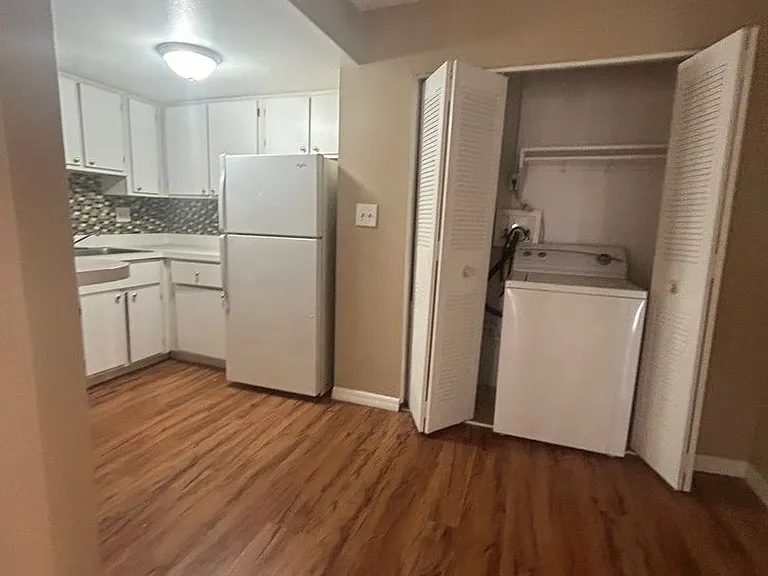 618 Orange Dr #212 — Photo 25