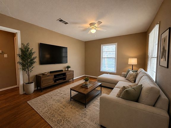 2nd image of 7132 Maple Park Dr