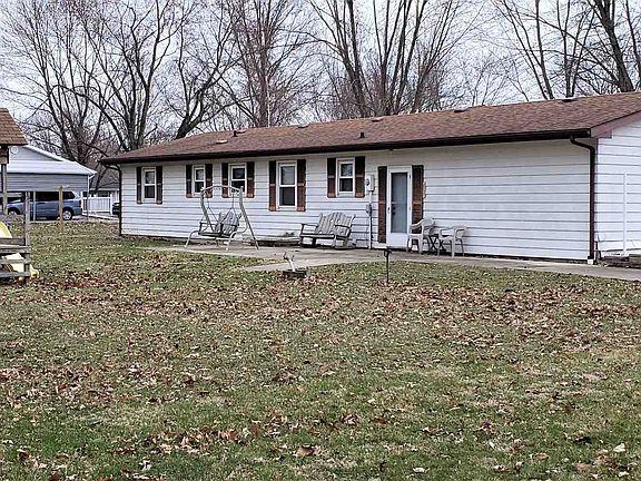 2nd image of 1339 E South Poe Dr