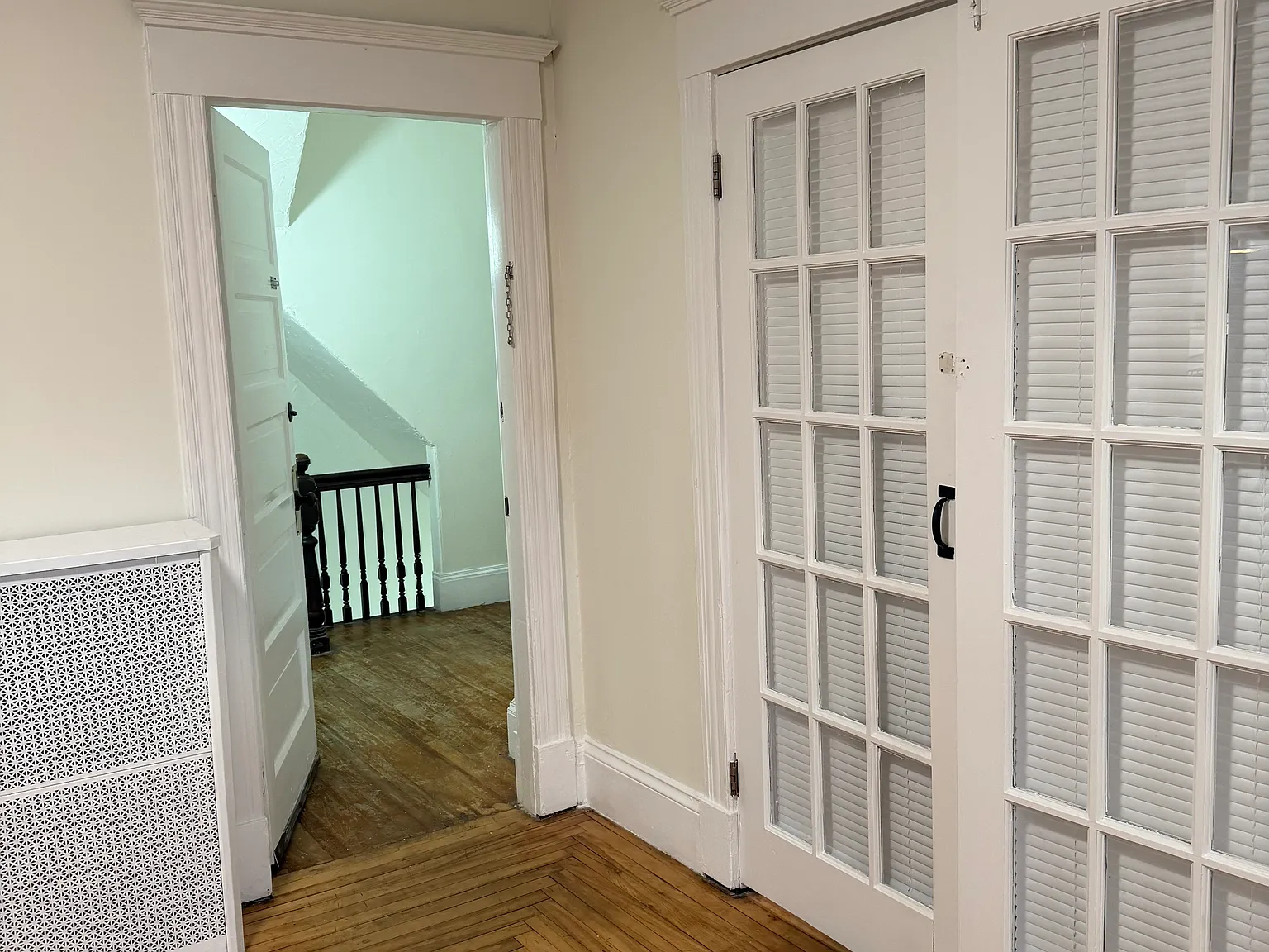 677 Westford St — Photo 3