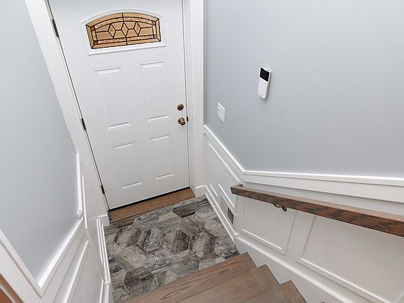 2nd image of 8012 S Woodlawn Ave