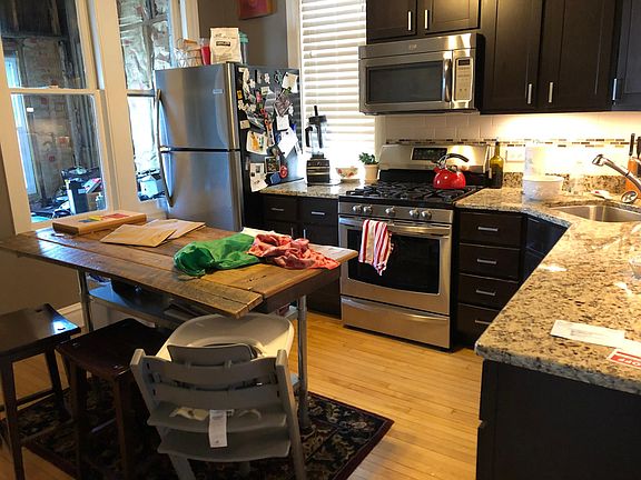5th image of 2512 W Wilson Ave #2