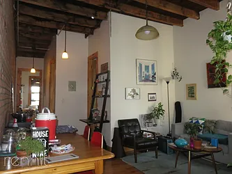 Rented by Rennit Inc.