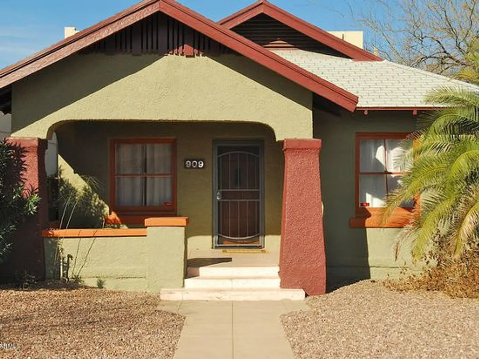 909 N 7th Ave