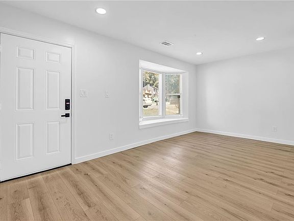 3rd image of 2305 Wingfoot Pl