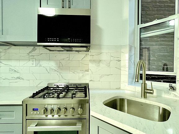 5th image of 98 Saint Marks Pl APT 4B