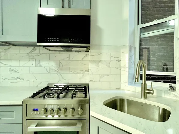 98 Saint Mark's Place image 6 of 7