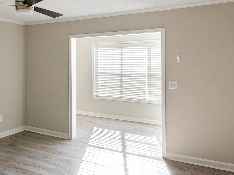 Twin Springs Apartments — Photo 12