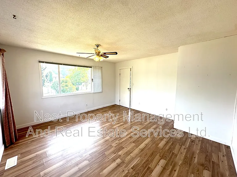 2737 Budd Rd #A — Photo 9