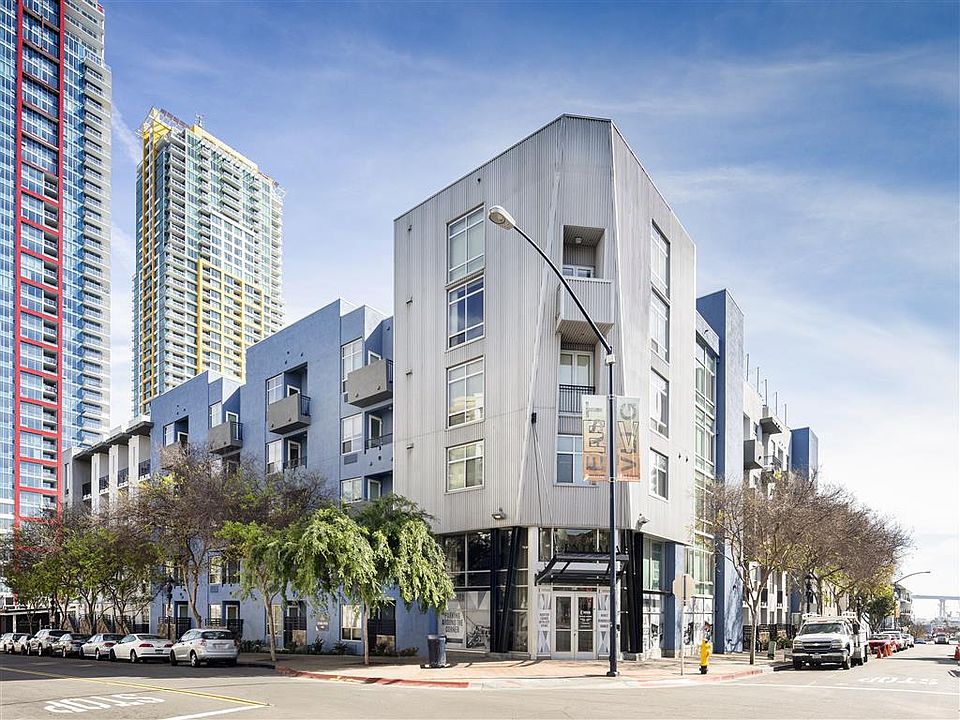 1st image of 453 13th St #4163687