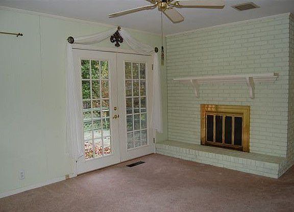 4th image of 1518 Canterbury Dr