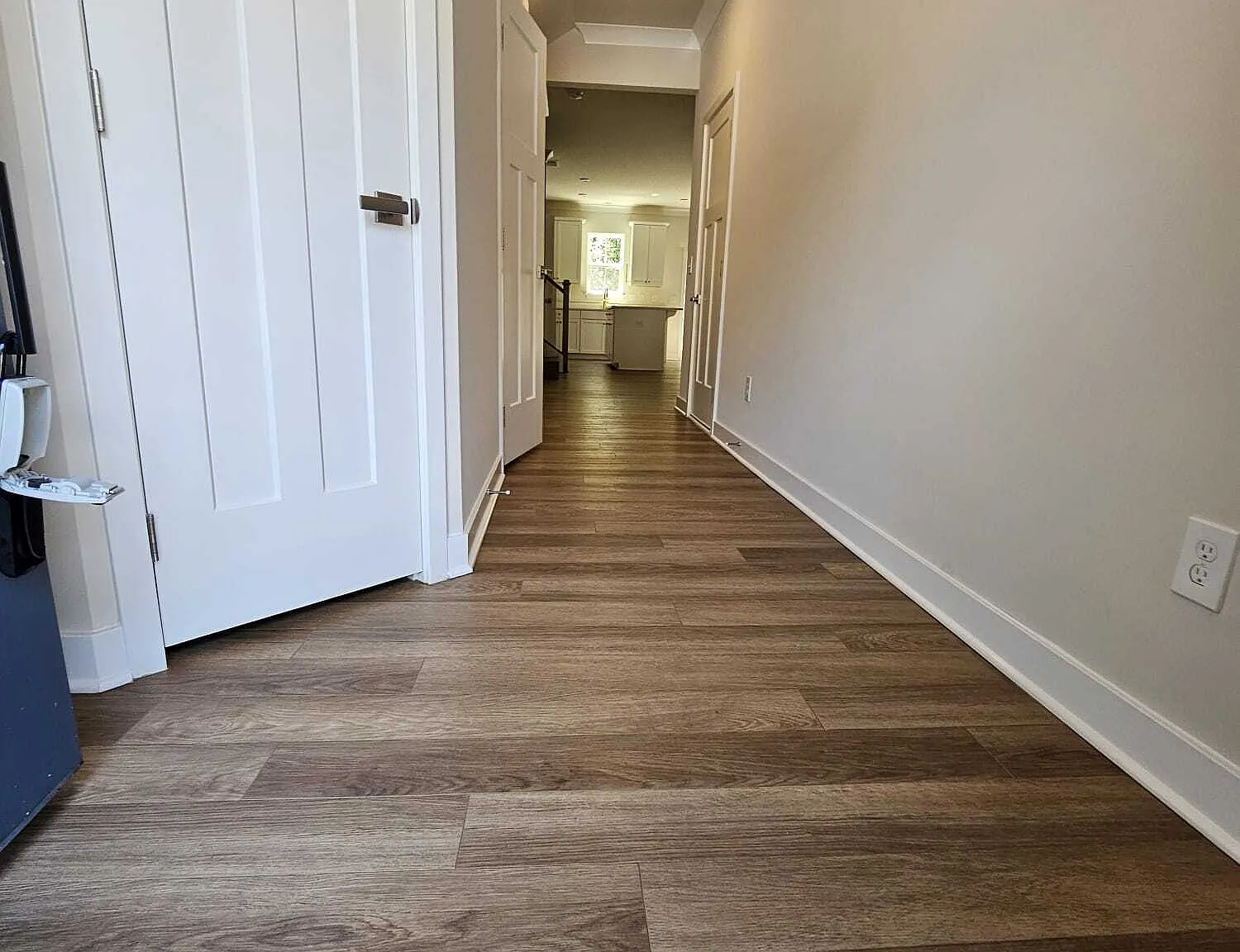 53 Connaught Court - 1 — Photo 3