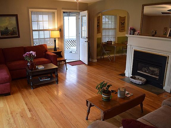 5th image of 118 N Greenwood Ave