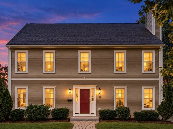 18 Rosegate Rd, Needham, MA 02494