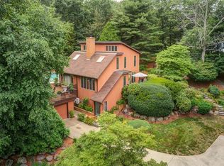 4 Wilbur Rd, Lincoln, RI 02865