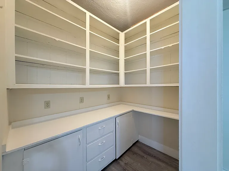 7 Cottage St #2 — Photo 4