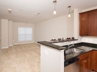 8831 Lottsford Rd APT 421, Upper Marlboro, MD 20774