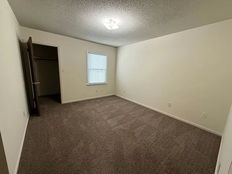 1802 Burgaw Hwy — Photo 4